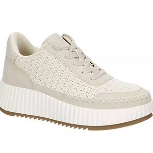 DV by Dolce Vita Fay Sneaker in Natural, Size 10, worn once